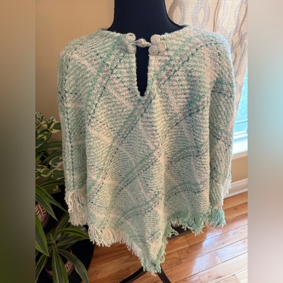 Boyne Valley Weavers Sweaters - Boyne Valley Weavers Made in Ireland Fringed Poncho Green Plaid OS Wool/Alpaca